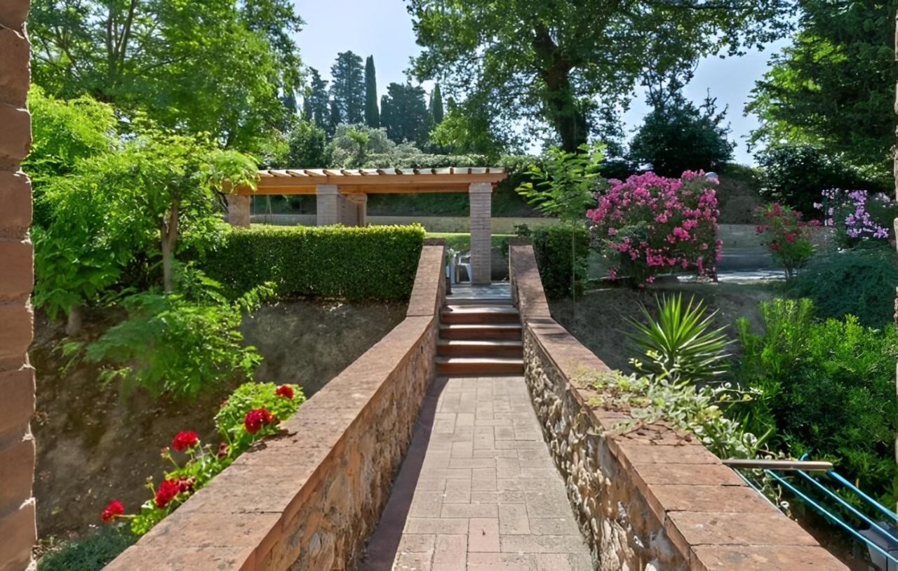 Agriturismo Casale Giulia Volterra Exterior foto